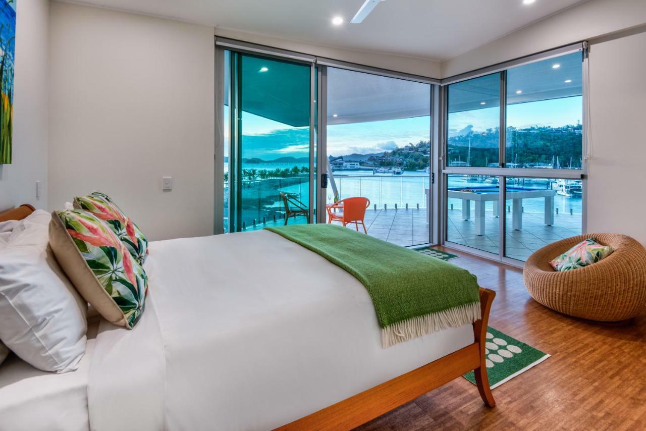 Pavillions Penthouse 25 - Luxury Waterfront Apartment With Private Roof Top Pool And Buggy Hamilton Island Dış mekan fotoğraf