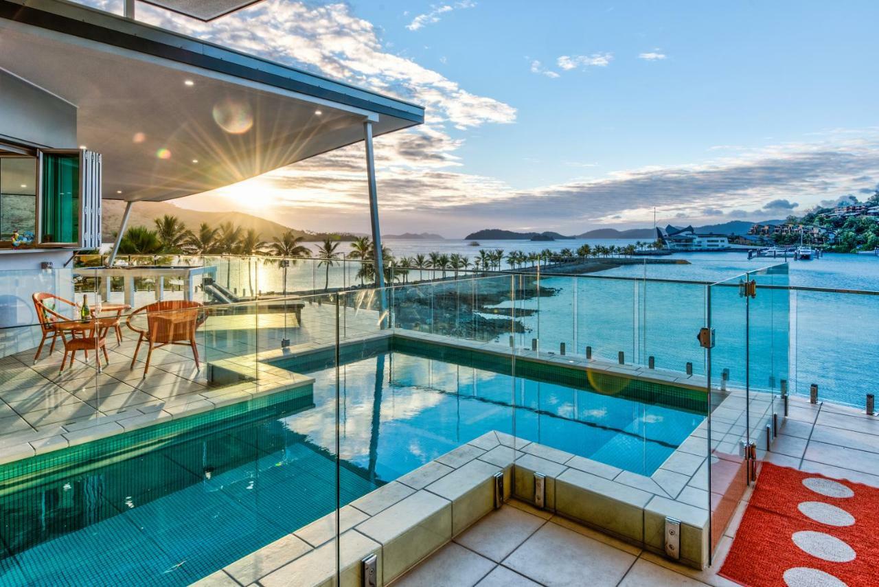 Pavillions Penthouse 25 - Luxury Waterfront Apartment With Private Roof Top Pool And Buggy Hamilton Island Dış mekan fotoğraf