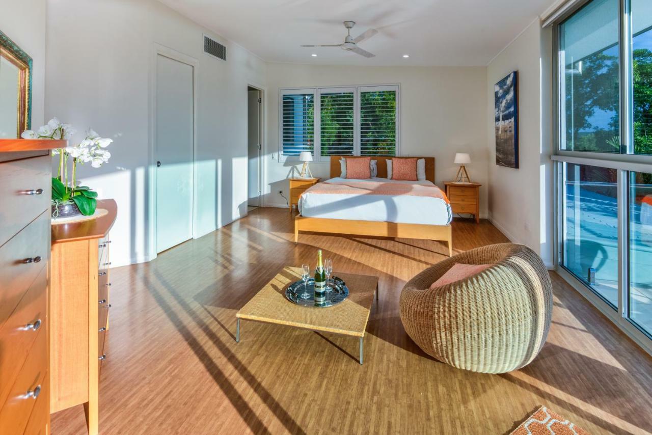 Pavillions Penthouse 25 - Luxury Waterfront Apartment With Private Roof Top Pool And Buggy Hamilton Island Dış mekan fotoğraf