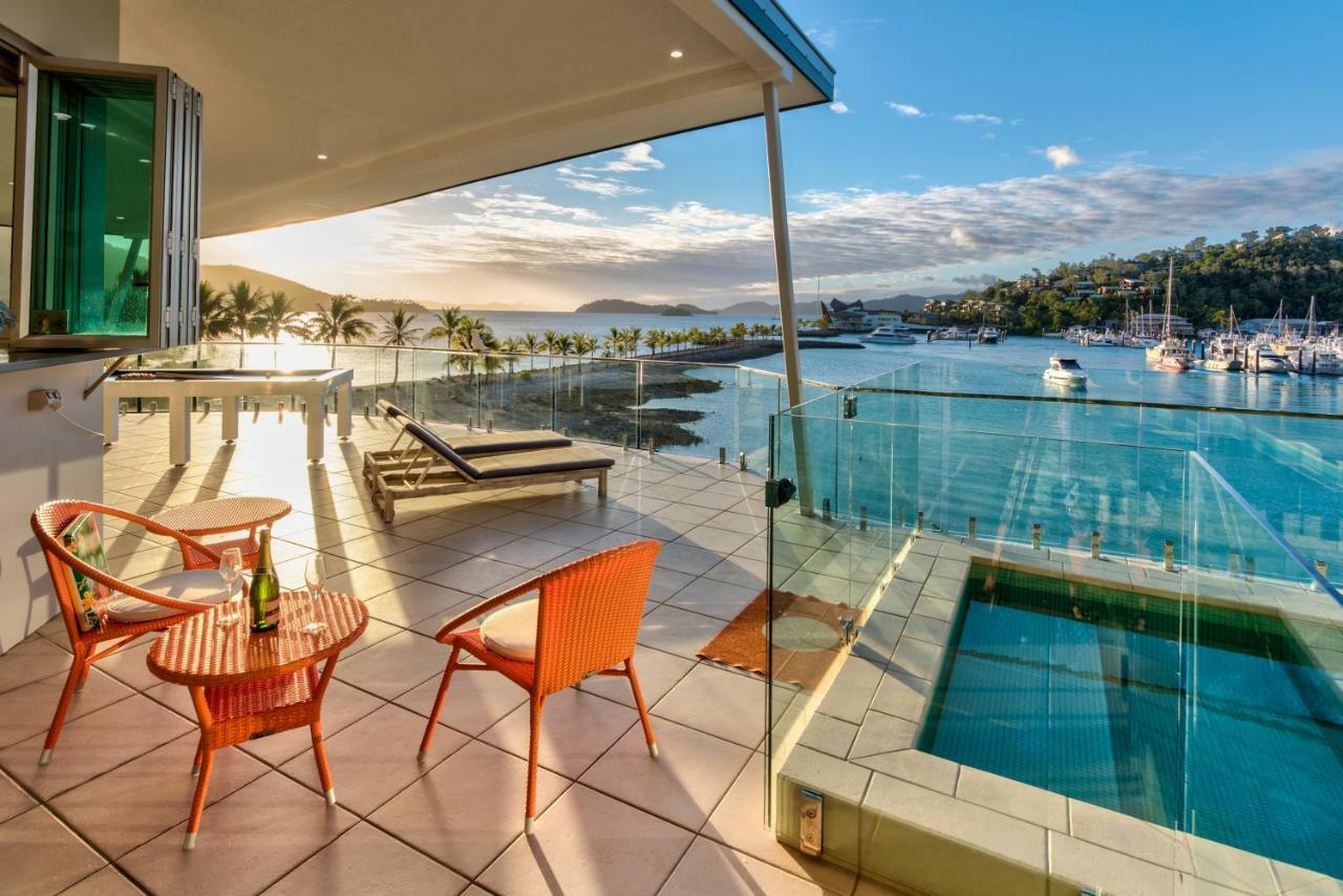 Pavillions Penthouse 25 - Luxury Waterfront Apartment With Private Roof Top Pool And Buggy Hamilton Island Dış mekan fotoğraf