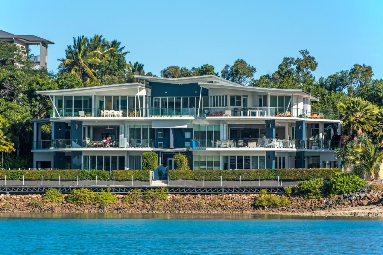 Pavillions Penthouse 25 - Luxury Waterfront Apartment With Private Roof Top Pool And Buggy Hamilton Island Dış mekan fotoğraf