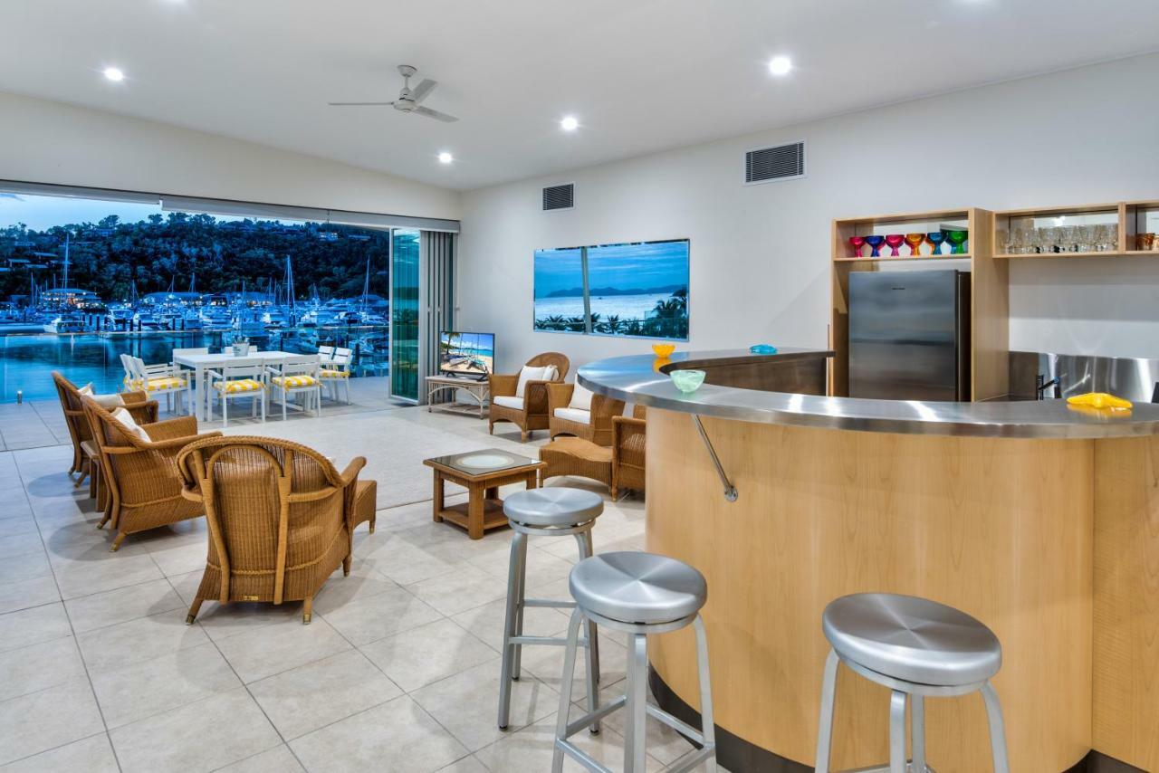 Pavillions Penthouse 25 - Luxury Waterfront Apartment With Private Roof Top Pool And Buggy Hamilton Island Dış mekan fotoğraf