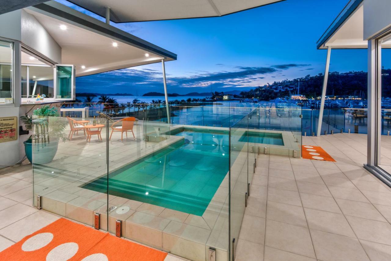 Pavillions Penthouse 25 - Luxury Waterfront Apartment With Private Roof Top Pool And Buggy Hamilton Island Dış mekan fotoğraf