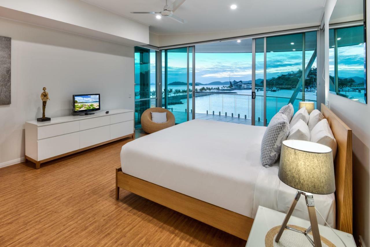 Pavillions Penthouse 25 - Luxury Waterfront Apartment With Private Roof Top Pool And Buggy Hamilton Island Dış mekan fotoğraf